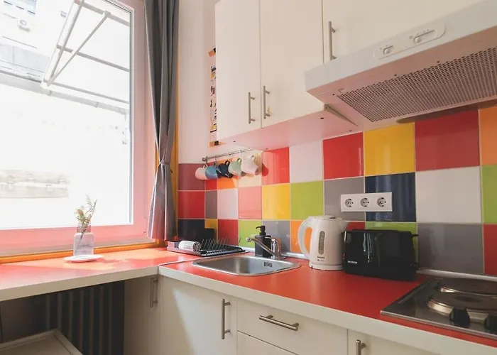 Urban Sun Terrace Oasis At Deak Ferenc Square Budapesta