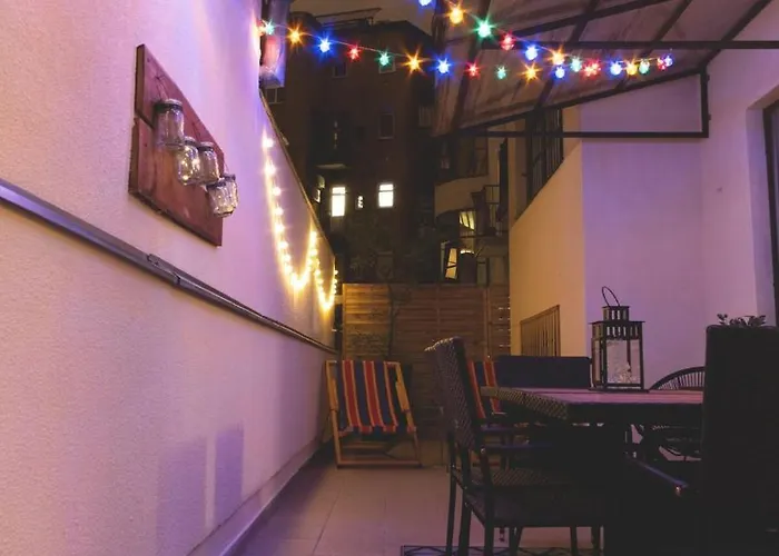 Urban Sun Terrace Oasis At Deak Ferenc Square * Budapesta